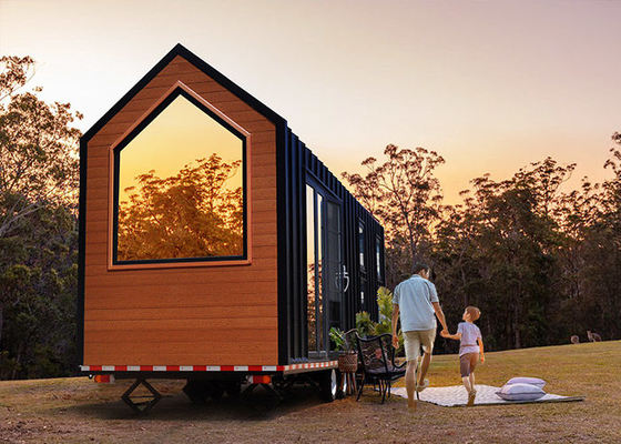 호화스러운 Glamping 조립식으로 만들어진 집 호텔/야영/임대를 위한 바퀴에 주문 작은 집