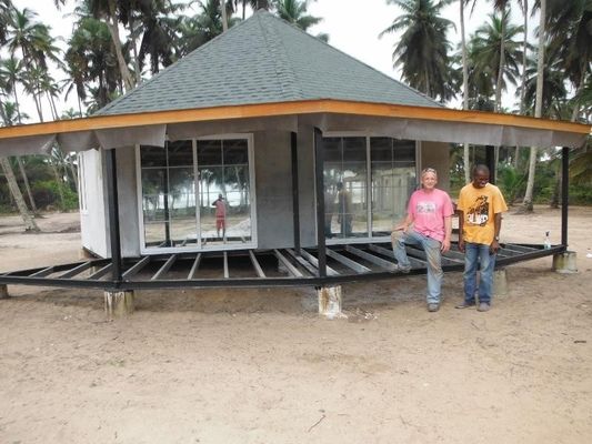 가벼운 강철 지붕 트러스 조립식 벤치 호텔/섬 행락지 바닷가 수상 방갈로